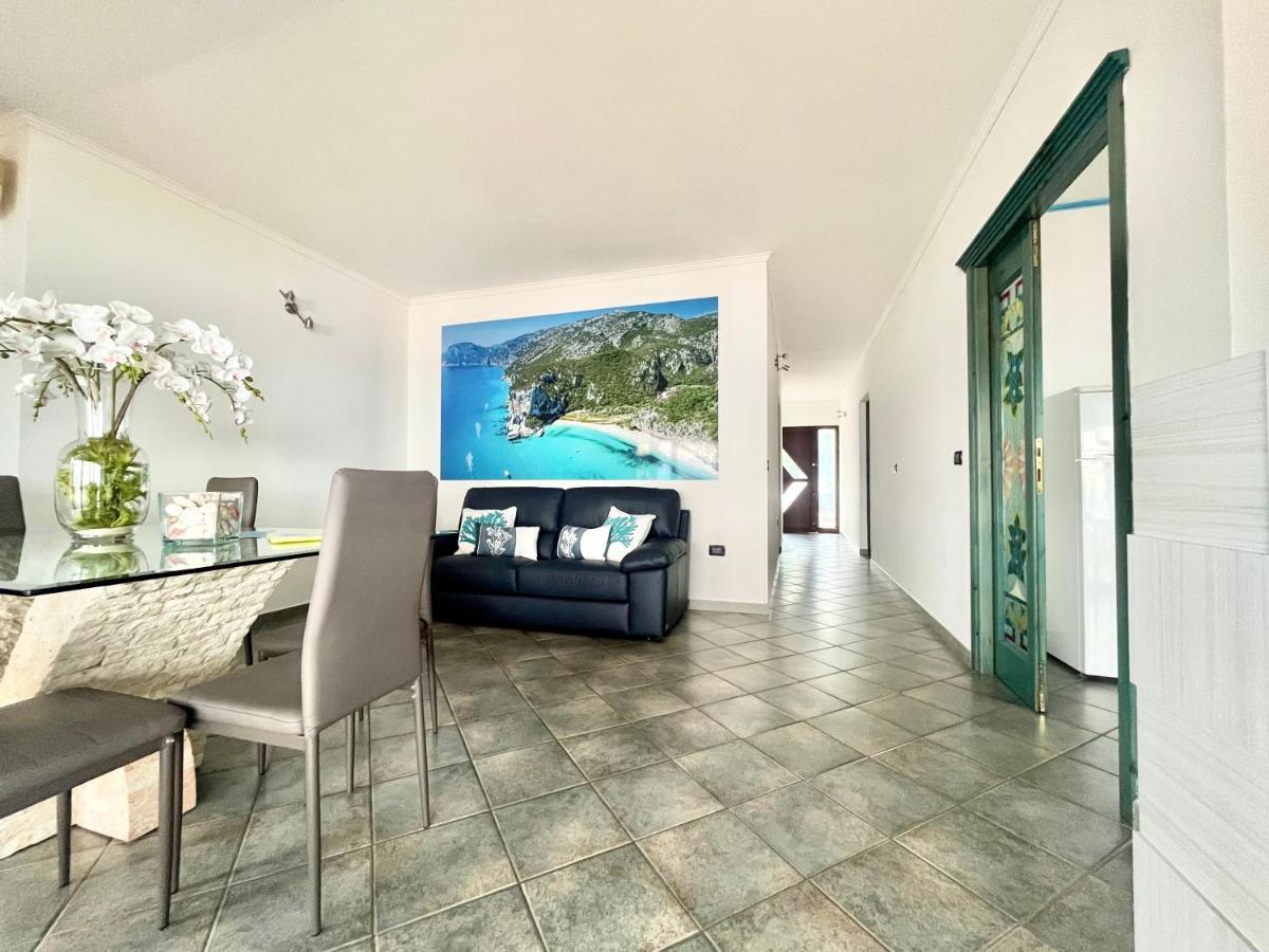Apartamento Cala Gonone House Exterior foto